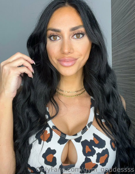 巨乳アマチュアオンリーファンズ ポルノ 写真