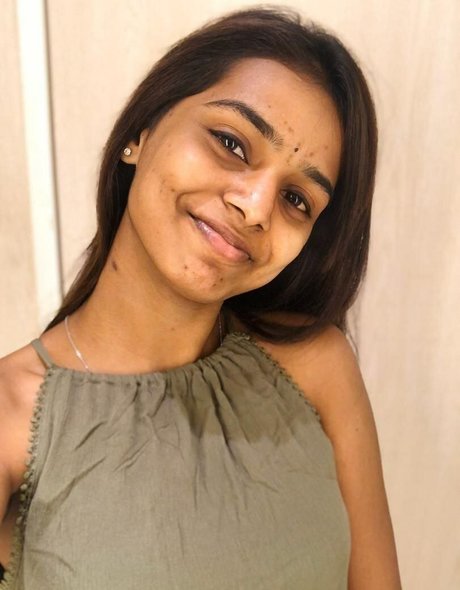 ジムのインフルエンサーオンリーファンズ セクシー 写真