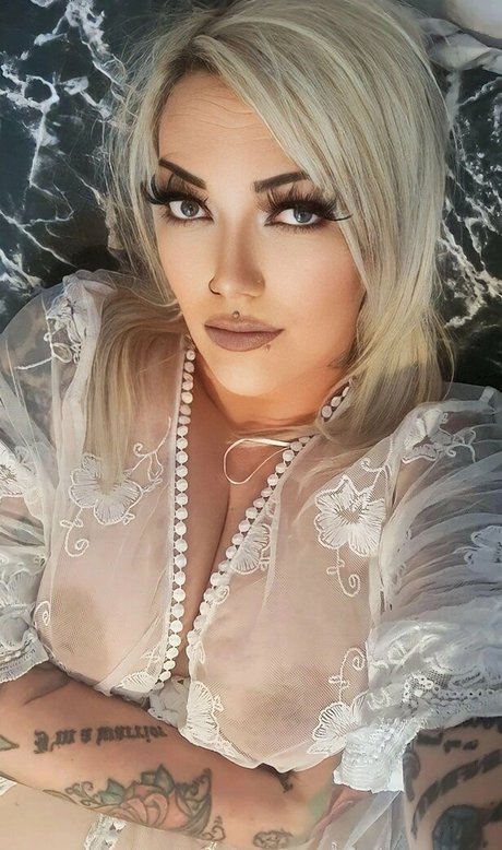 Cherry bombxxx ポルノ女優 写真