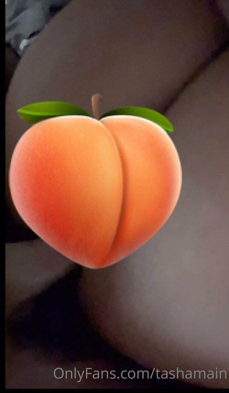 巨乳で痩せているオンリーファンズ アートヌード 写真