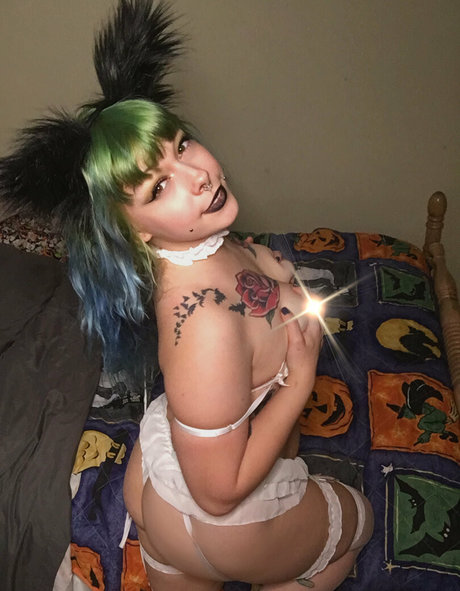 アナルファックオンリーファンズ ポルノ 画像