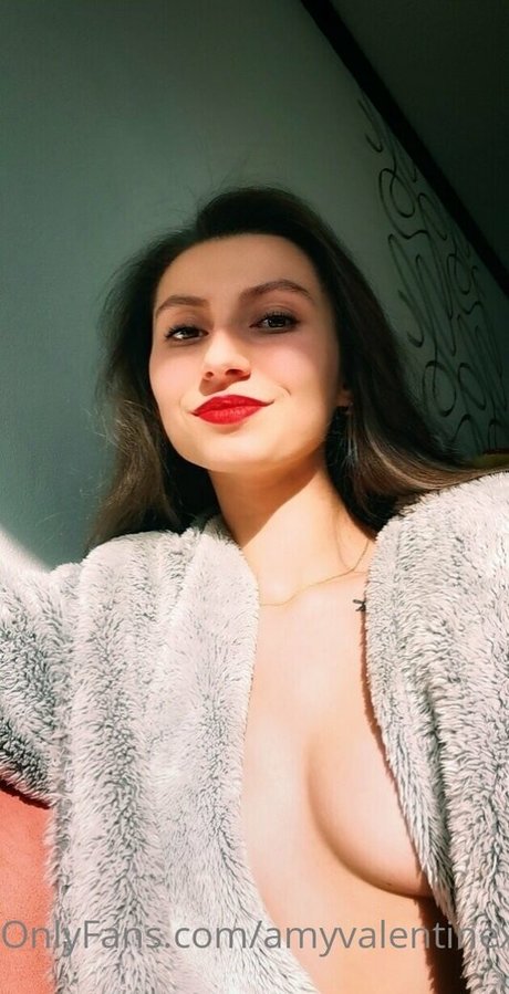 amyvalentinexxx 完璧な女優 写真