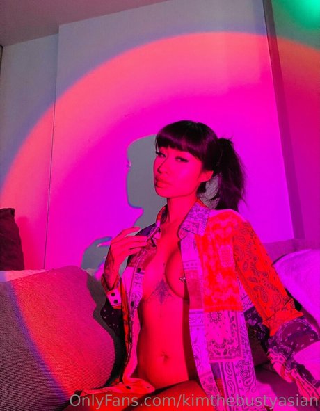 asmr 官能的なオンリーファンズ エロ 写真