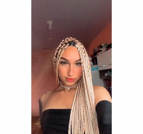 Pamella Almeida トップ女優 画像