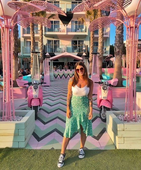 ワックスオンリーファン 無料セクシー 画像