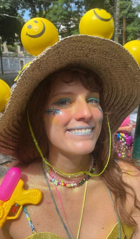 Giulia Gayoso エロティックなスター アーカイブ