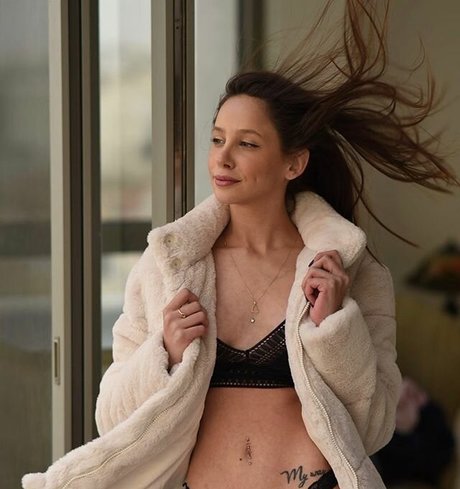 Emuna Zuzut 最高のモデル ギャラリー