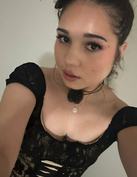 bellabxnny ポルノモデル 写真