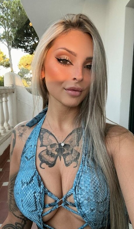 Lenscha fluture ポルノスター アダルト 画像