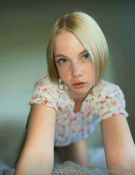 emilage ヌード女優 写真