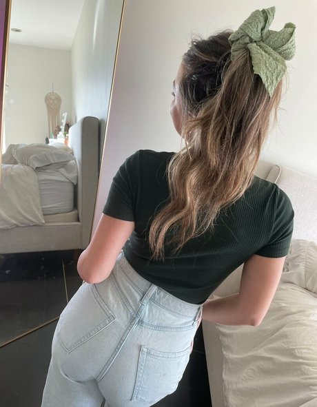 ゲイのチンポオンリーファンズ ヌード 写真