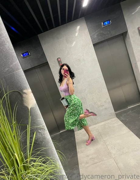 ブルネットのPOV オンリーファンズ セクシーヌード アーカイブ