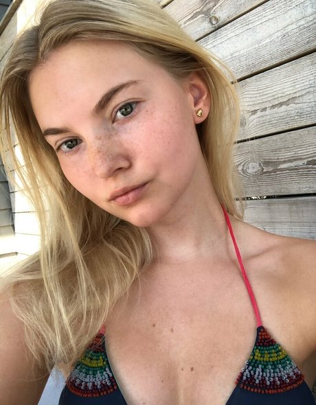 vanessaahlstrom 高品質モデル ギャラリー