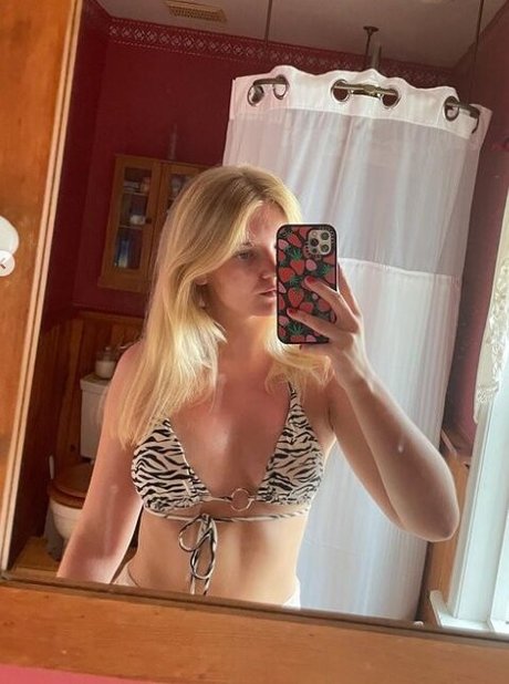 vanessaahlstrom 無料のスター 写真