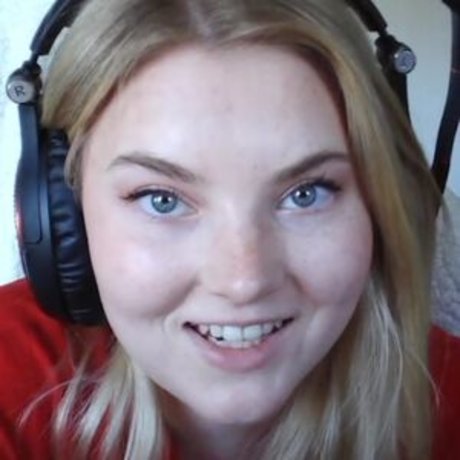 vanessaahlstrom アダルトスター 画像