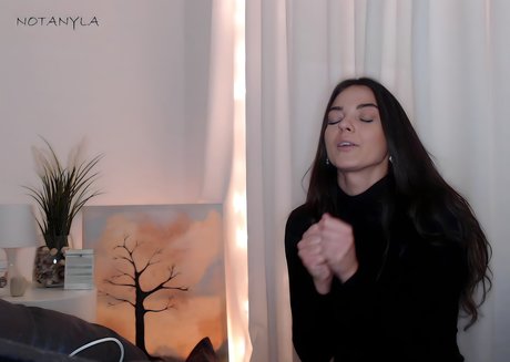 Notanyla セックスモデル 写真