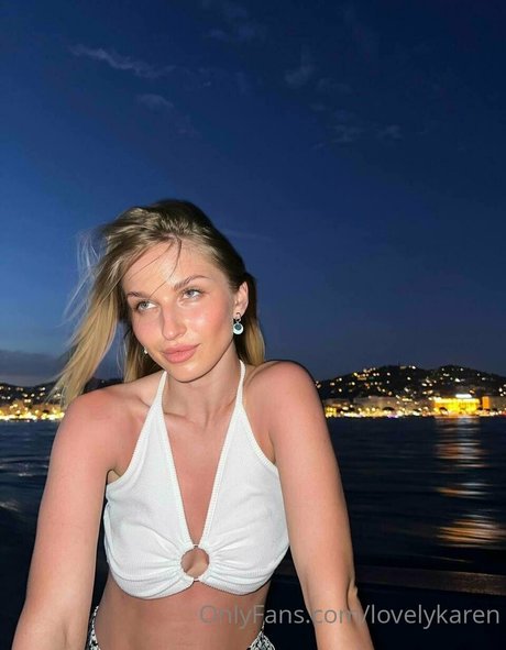 軍事オンリーファンズ ホットポルノ 画像