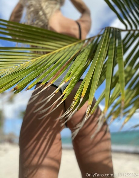 katymonicapeachfree 完璧な女優 写真