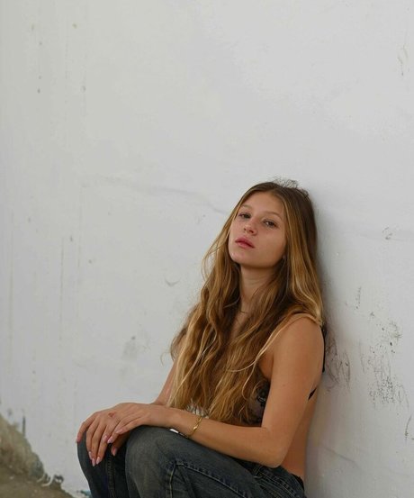 Roni Zouler トップスター 画像