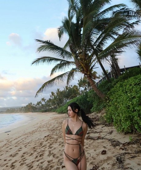 Erika Titus ホットなモデル 写真