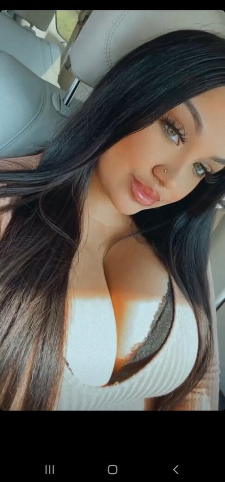 Jennah Hamdan ポルノモデル アーカイブ