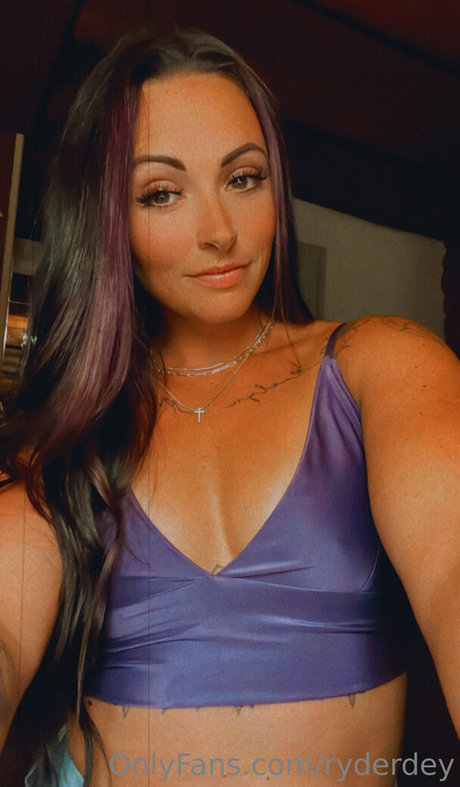 Ryder Dey ポルノスター エロティック 写真