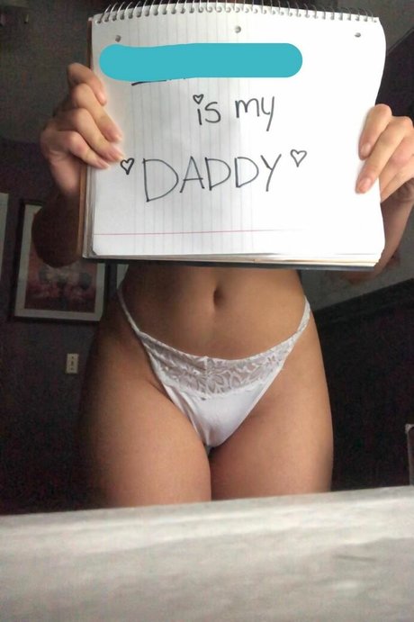 ジンジャーミゼットオンリーファンズ 裸 写真