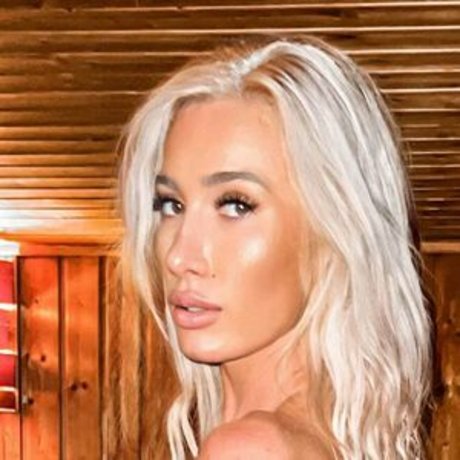 Elfina Fitness 完璧なモデル 写真