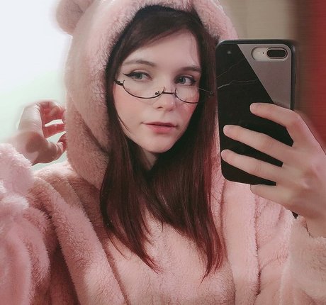 angejla ポルノスター HD 写真