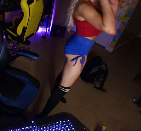 Blondiewondie トップ女優 写真