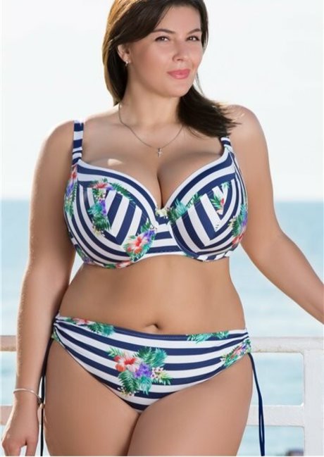 Xenia Queen 完璧なスター 写真