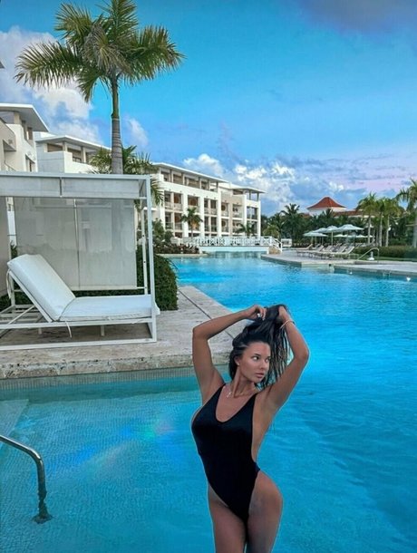 fit nata 女優 写真