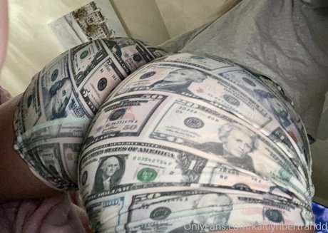 心理学者オンリーファンズ ホットポルノ 写真