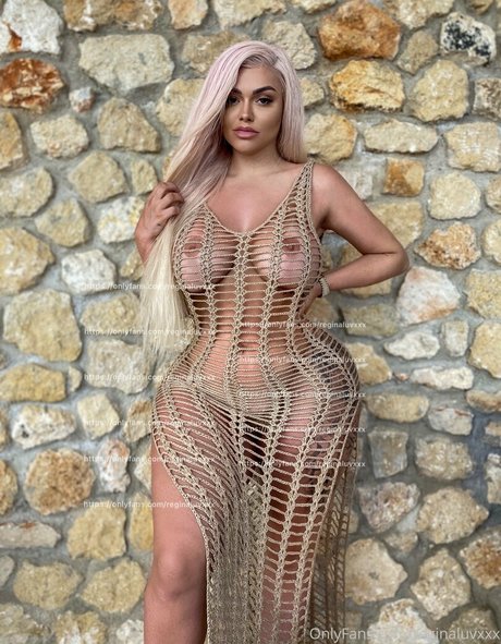 emilyregina ポルノスター 裸 写真