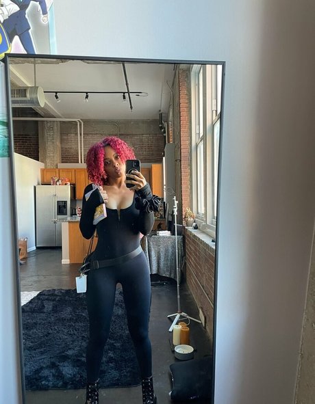 milasapothecary ヌード女優 写真