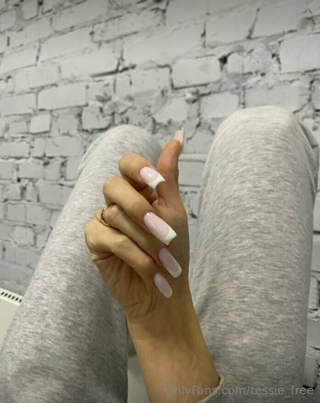 tessie free ポルノスター ヌード 画像