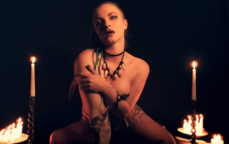 Ruby True アダルトモデル アーカイブ