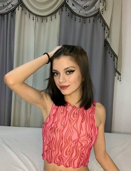 evelinrosee ホット女優 アーカイブ