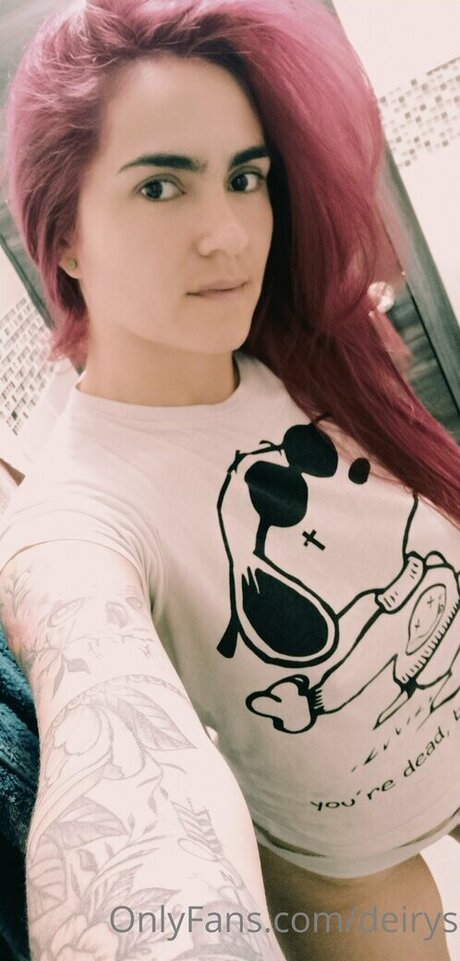 deirys エロティック女優 写真