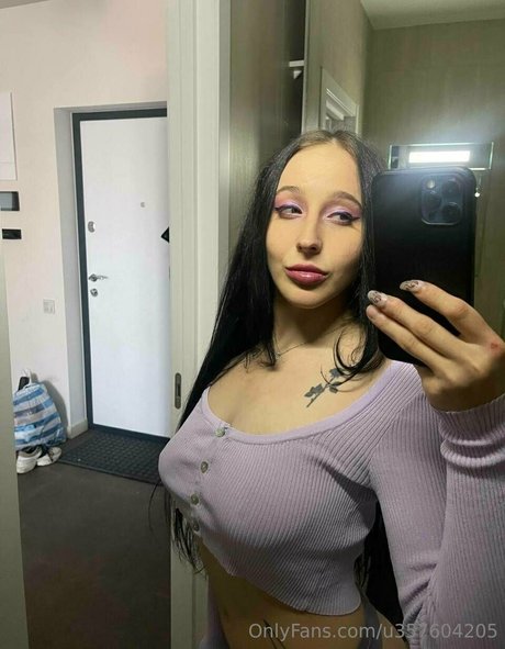 コスプレ フェムボーイ オンリーファンズ 無料アダルト 画像