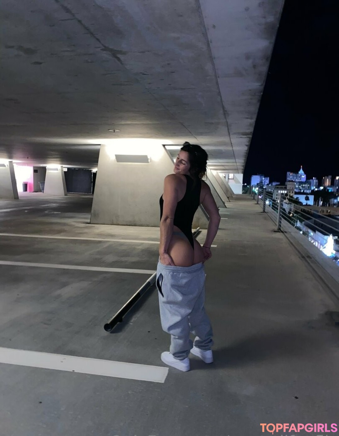 nottobeshared 独占モデル 画像