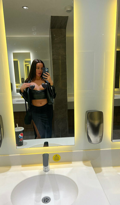 irishallure ポルノスター アート 写真