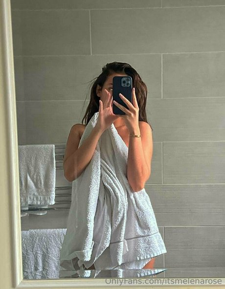 大学のアジア人オンリーファンズ 無料ポルノ 写真