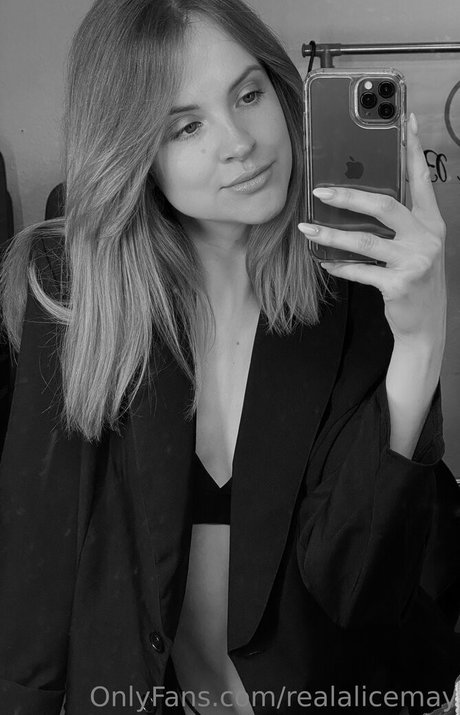 シャワー3P オンリーファンズ パーフェクト ギャラリー