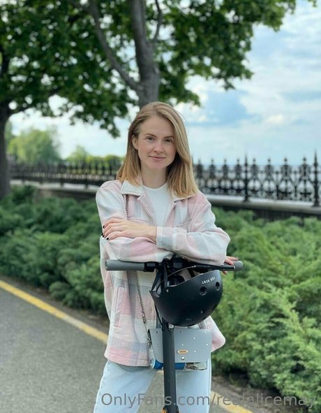 メコスジのオンリーファンズ 裸 ギャラリー