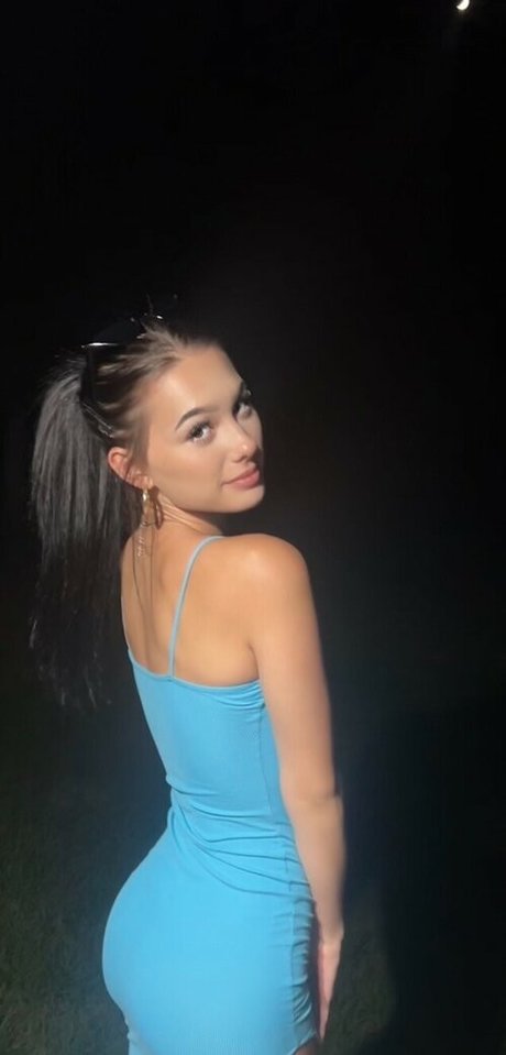 Goddesslilixoxo アダルトスター 写真