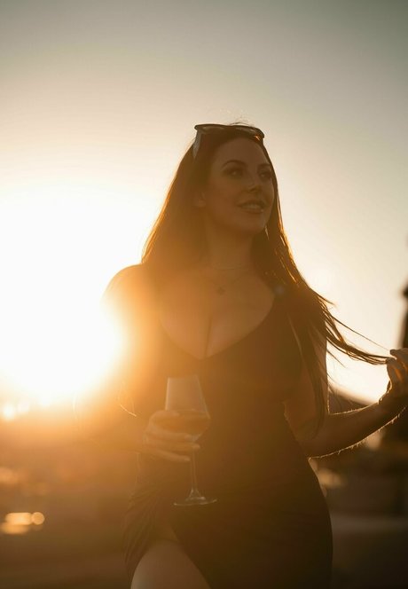 angelawhite ヌードモデル ギャラリー