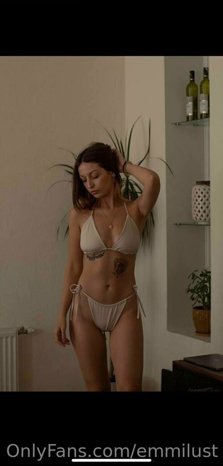 roxxxy xxx xxxモデル 写真