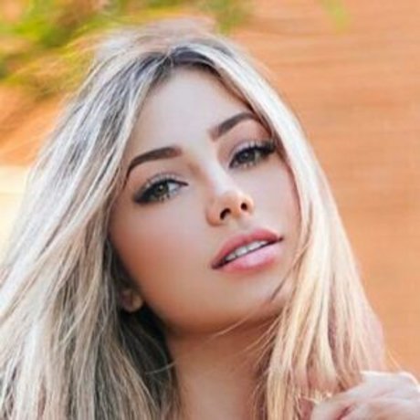 karen katc かわいいスター 写真