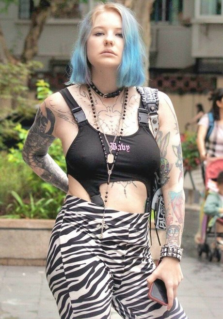 Weronika Truszczynska 完璧なスター 写真